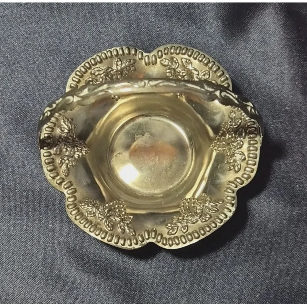 Mini Silver Plate Flower Shape Grape Design Basket